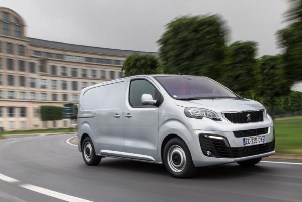 Фургоны Peugeot и Citroen получили АКПП
